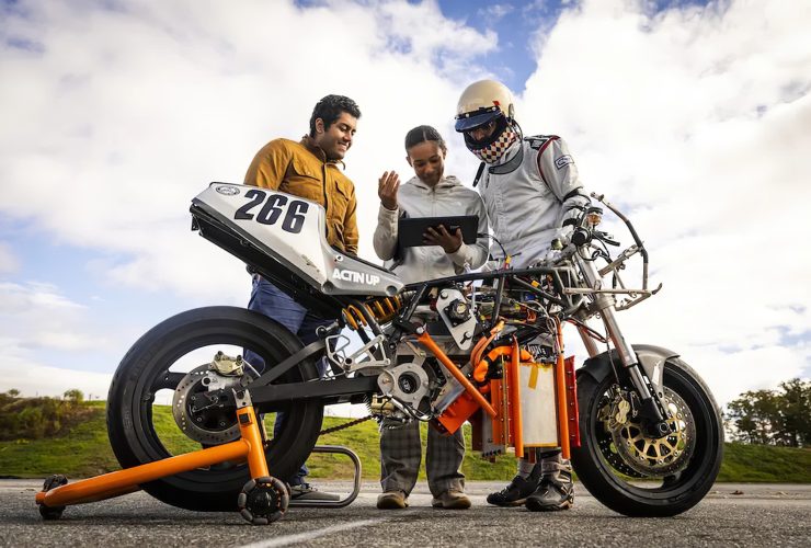 MIT-Studenten entwickeln 300-PS-Wasserstoff-Brennstoffzellen-Motorrad als offene Forschungsplattform 84 Wasserstoff Motorrad MIT 2 1