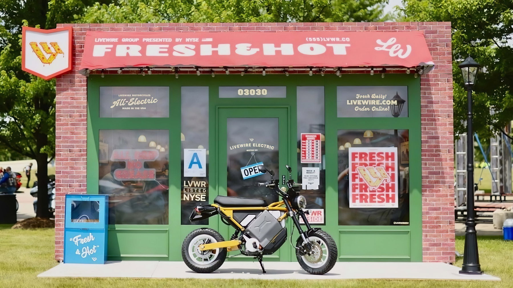 LiveWire S4 Honcho: Harley-Davidson's Electric Subsidiary Bets on Affordable Mini Bikes 3 LiveWire S4 Honcho battery and drivetrain