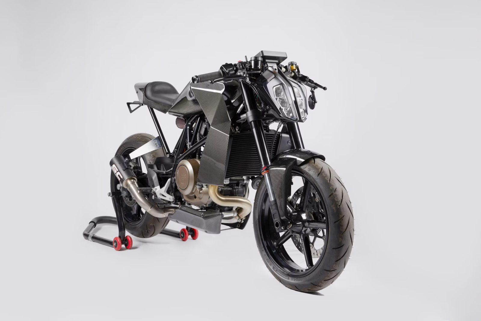 Bad Winners Apex 2.0 – Charles Leclerc's exclusive Husqvarna Vitpilen 701 auctioned off 25 BADWINNERS Charles Leclerc Husqvarna Vitpilen 701 3