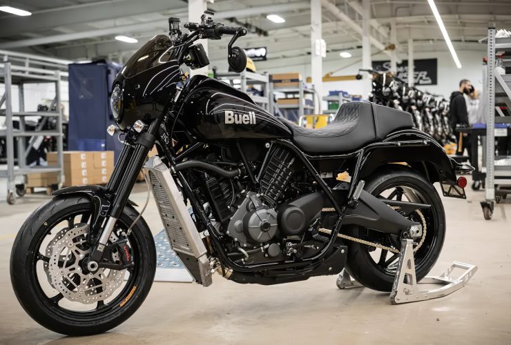 Buell Super Cruiser: Serienstart für den leistungsstarken Cruiser aus den USA 27 Buell Super Cruiser 1 1