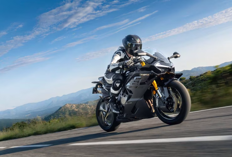 CFMoto 750SR-R: Vierzylinder-Sportler offiziell vorgestellt 39 CFMoto 750SR R 3