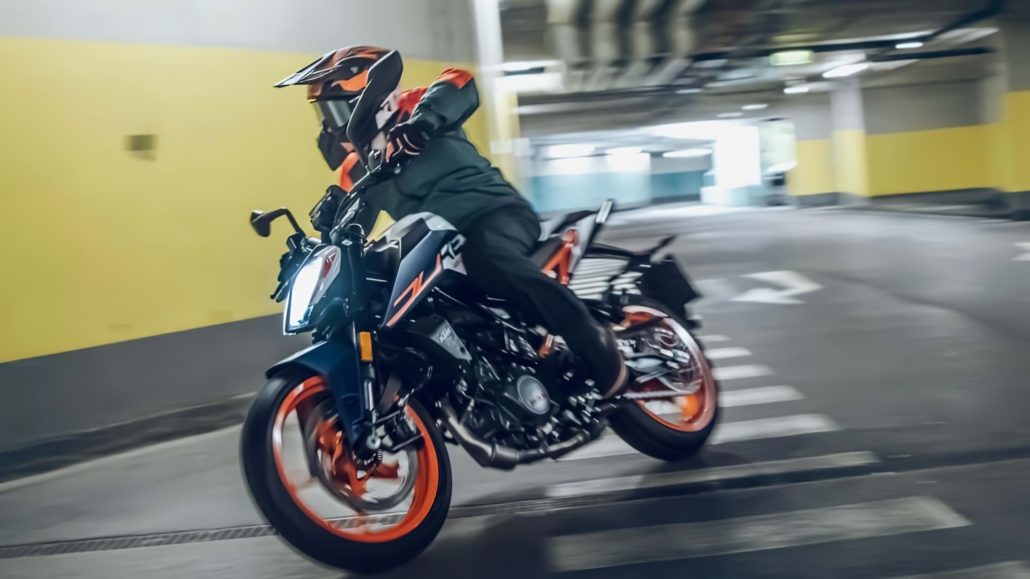 KTM 160 Duke: New entry-level naked bike with sporty appeal KTM160Duke