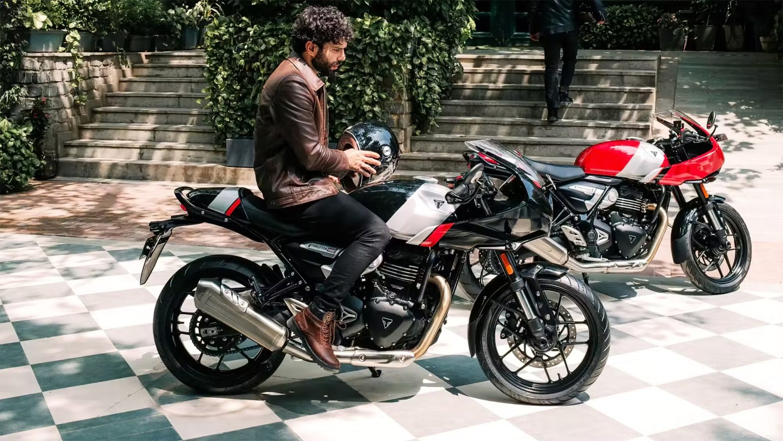 Triumph Thruxton 400 9 1