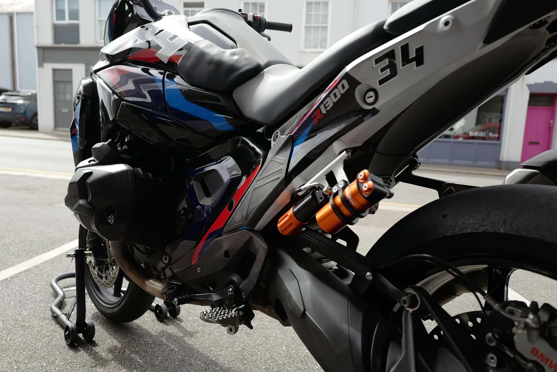BMW M 1300 GS erwischt: 21-Zoll-Rad macht aus der GS ein Sportgerät 7 BMW M 1300 GS