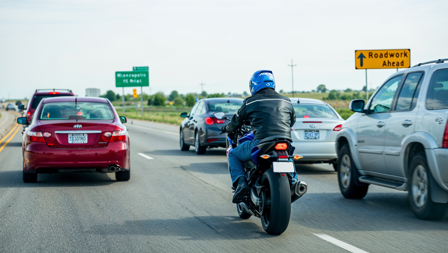 Lane splitting and lane filtering in Minnesota: Three months after legalization – Initial assessment Lane Splitting in Minesota