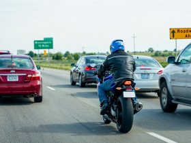Lane splitting and lane filtering in Minnesota: Three months after legalization – Initial assessment 62 Lane Splitting in Minesota