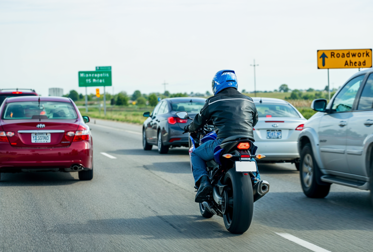 Lane splitting and lane filtering in Minnesota: Three months after legalization – Initial assessment 36 Lane Splitting in Minesota