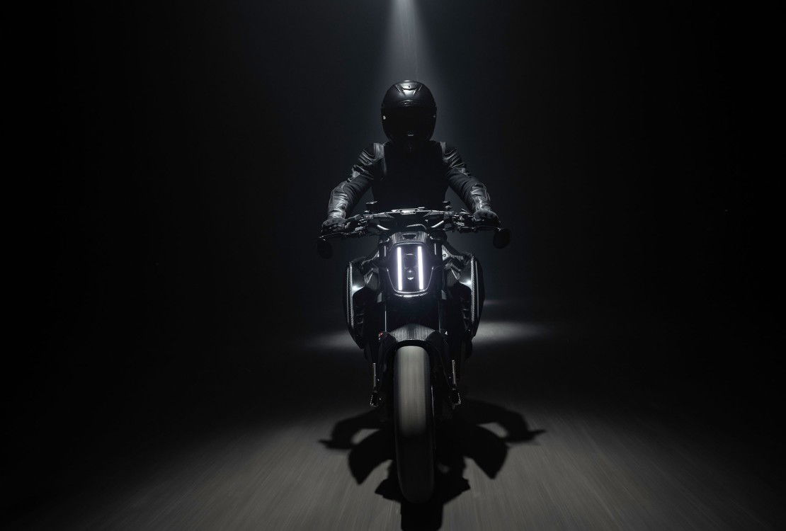 BRABUS 1400R Outdoor 30