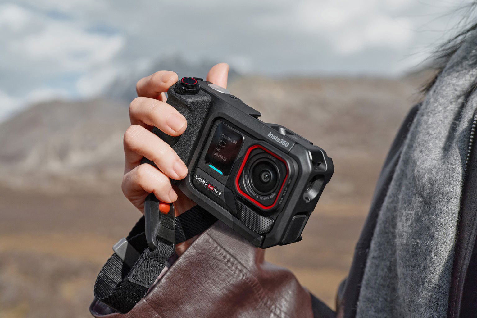 Camera with Xplorer Grip Pro Kit in hand 4