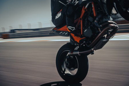 KTM 1290 SUPER DUKE RR 2023 10