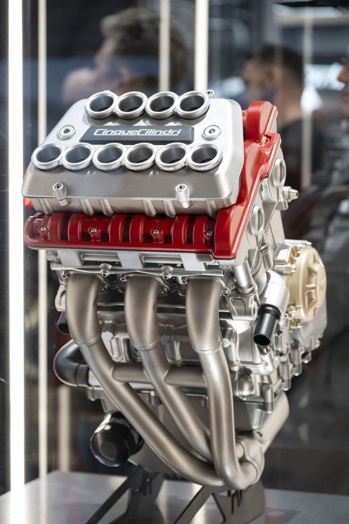 MV Agusta presents the new Cinque Cilindri engine: Innovative five-cylinder concept with “square” architecture 41 MV Agusta EICMA 2025 23 2