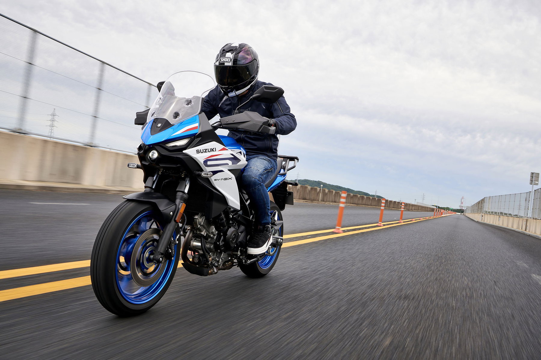 Suzuki SV-7GX