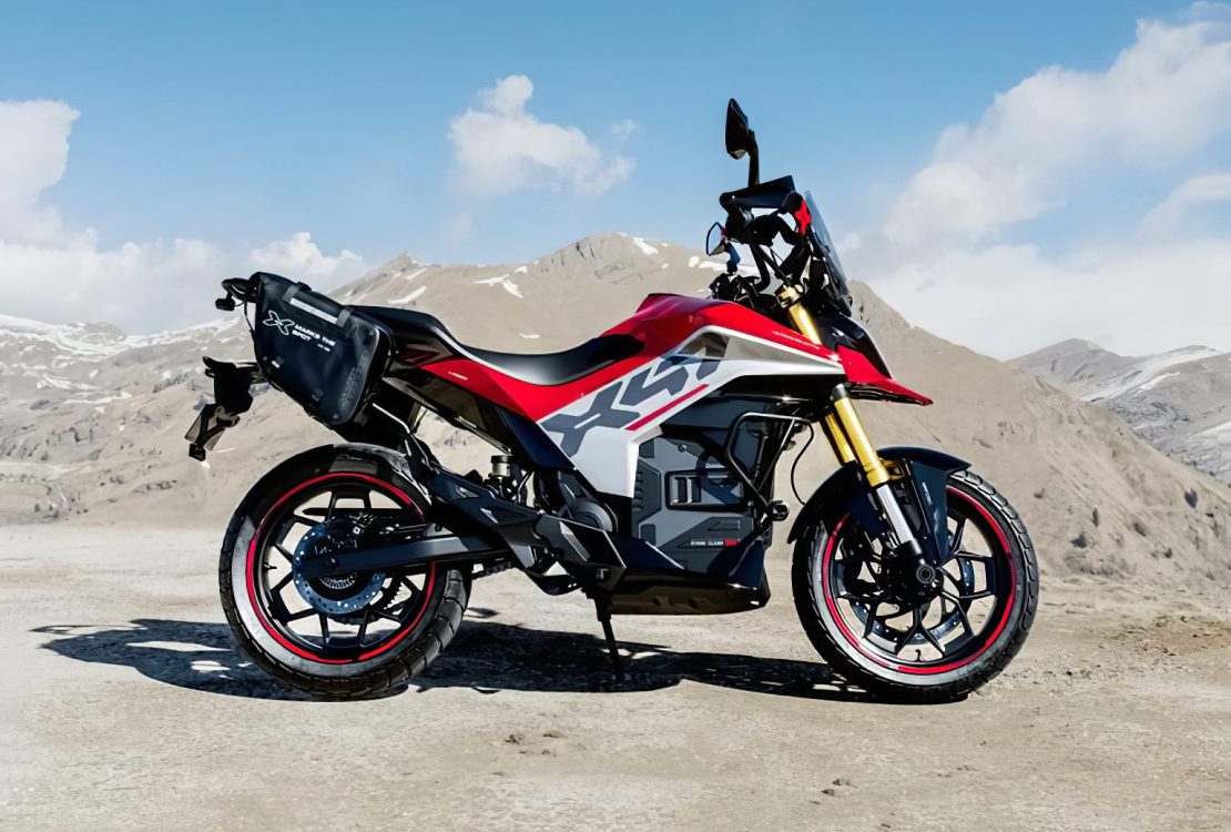 ULTRAVIOLETTE X 47 1