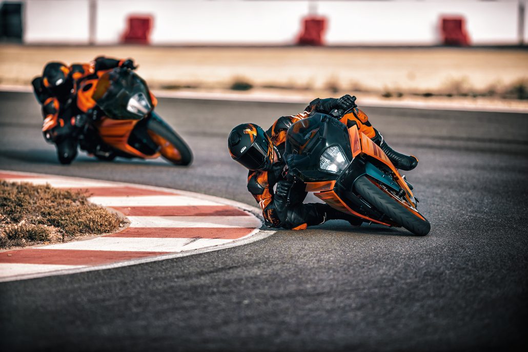 KTM RC 390 2024 1