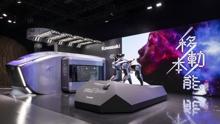 Kawasaki plant den Robotermuli Corleo für den Serieneinsatz Kawasaki Roboter CORLEO 1 1