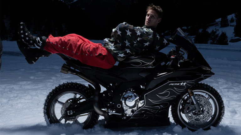 Yamaha R9 in the snow: Fabio Quartararo presents an extraordinary one-off model Yamaha R9 Quartararo Schnee 1 1
