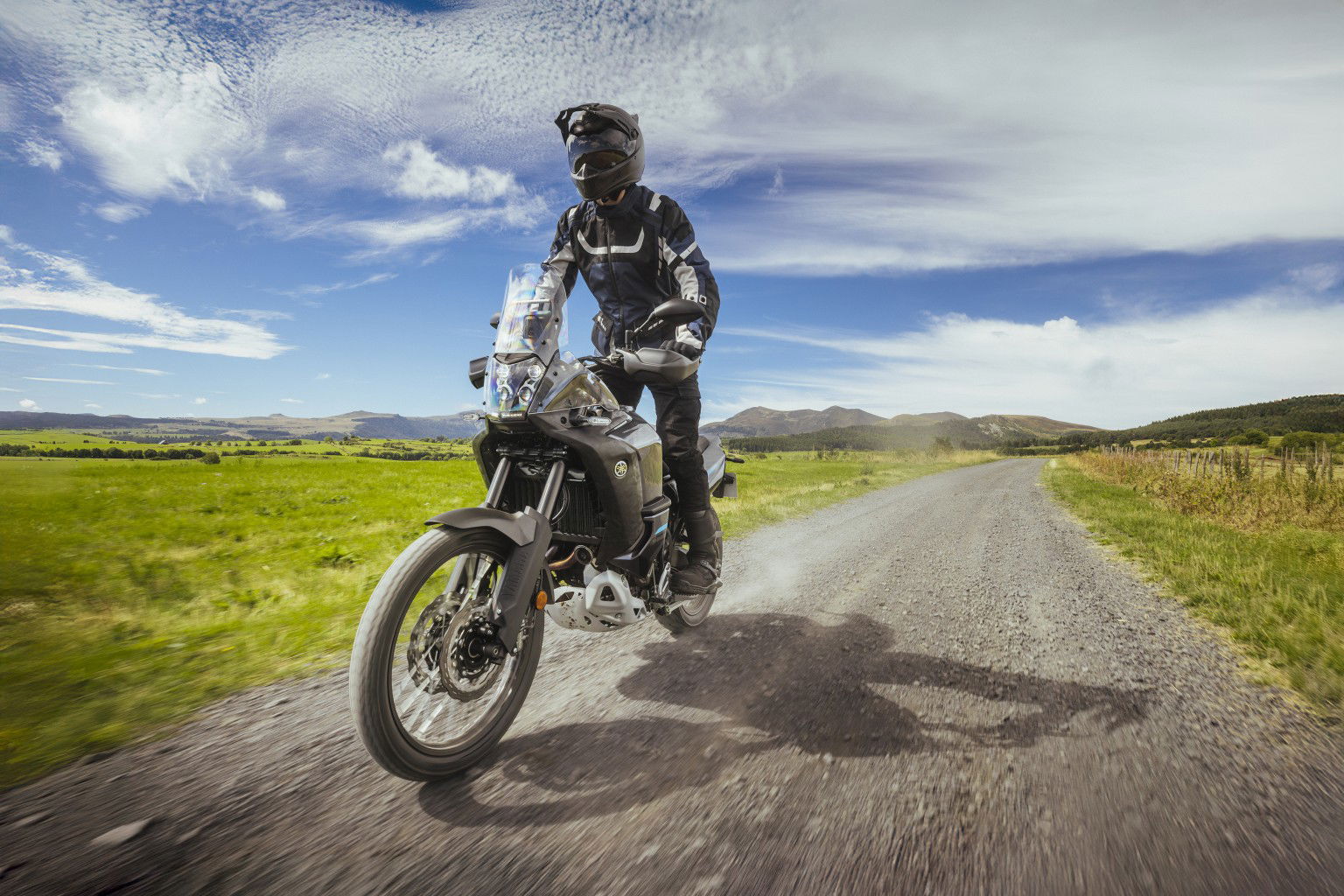 2025 09 2w michelin anakee adventure 2 shooting 5 12489