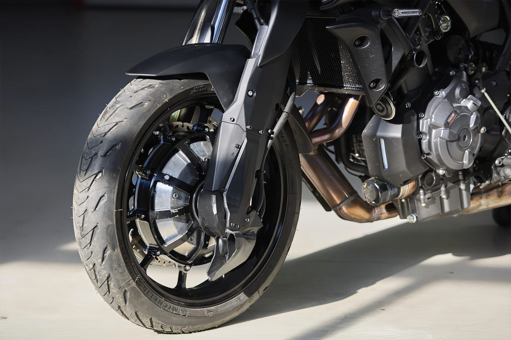 Furion entwickelt hybriden Prototyp M2 auf MT-07 Basis und treibt Eversor Technologie voran Furion M2 Hybrid Motorrad 1