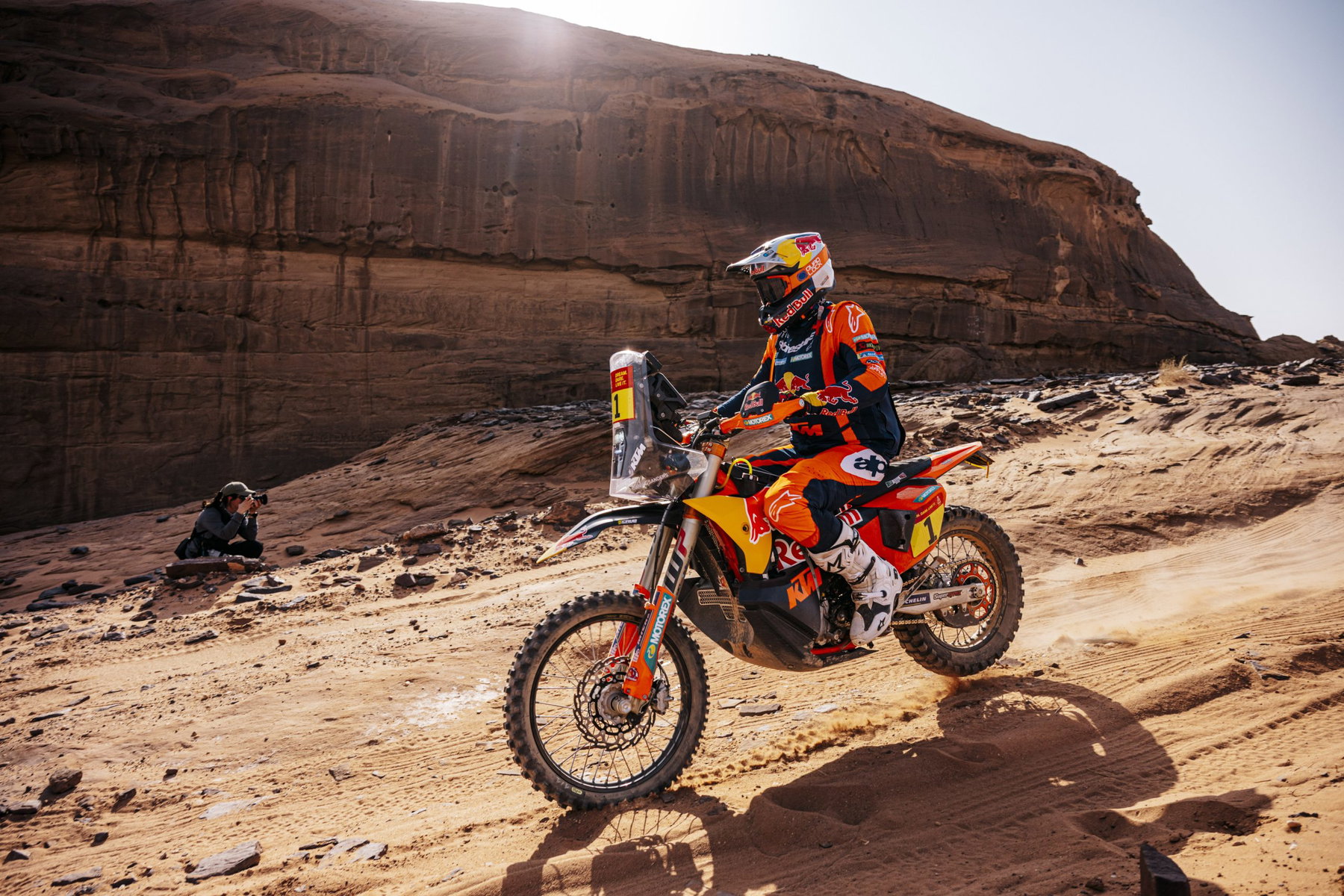 Dakar 2027 wackelt: Was über Plan B und die Absage-Gerüchte bekannt ist 5 Red Bull KTM Factory Racing bei der Rallye Dakar 2026 in Saudi-Arabien
