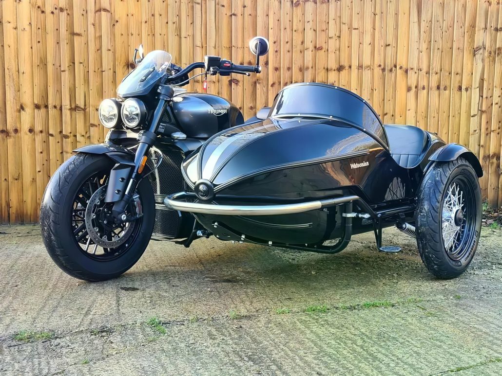Watsonian Triumph Rocket 3 Sidecar 1 1