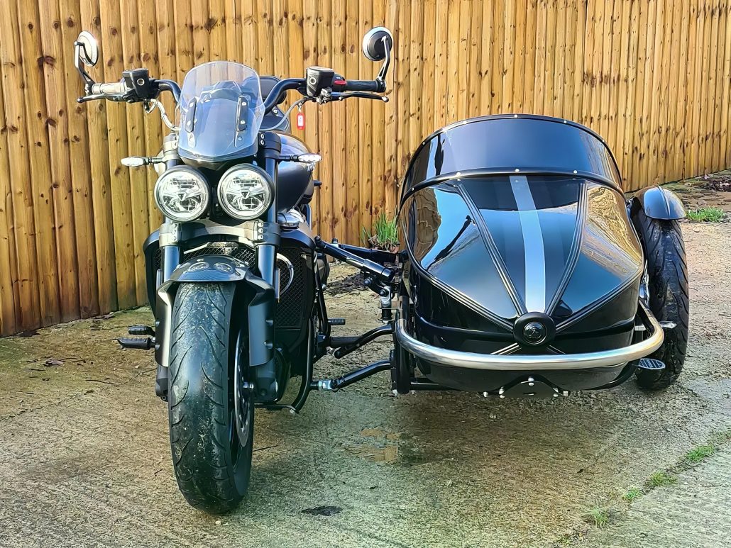 Watsonian Triumph Rocket 3 Sidecar 3 1