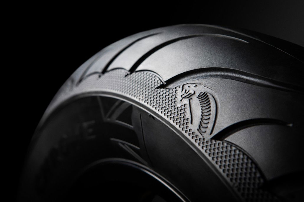 Avon erneuert Cobra Chrome Reifenpalette und bringt Whitewall Varianten 2026 zurück 1 Avon Cobra Chrome Whitewall 2