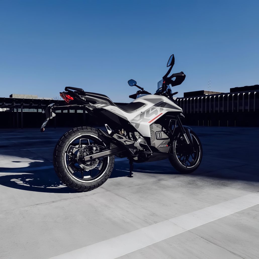 Ultraviolette X-47 Crossover: Elektro-Crossover mit Radar auf der IMOT enthüllt 2 Ultraviolette X 47 Crossover Stellar White 3 1