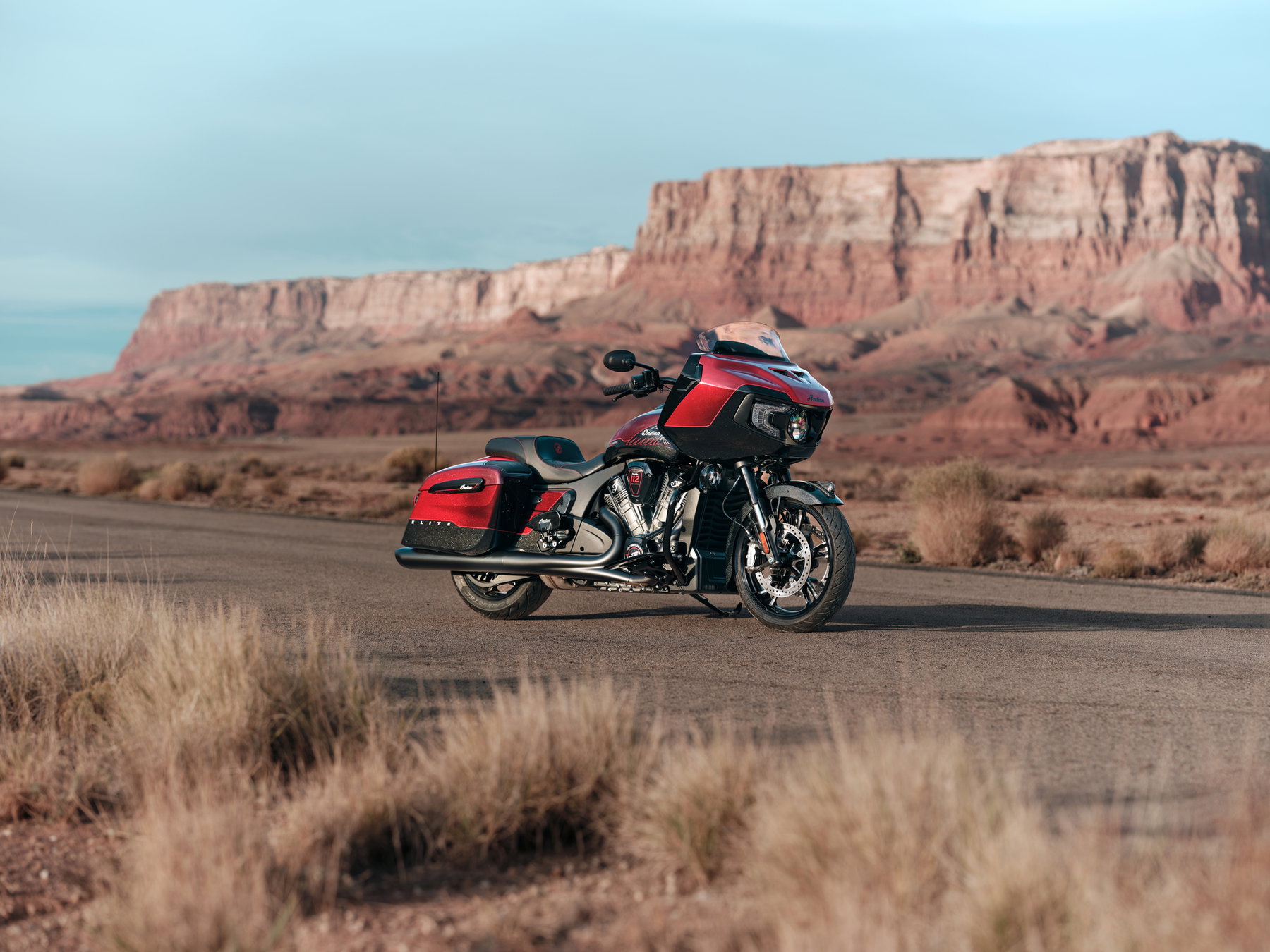Harley-Davidson verlässt King of the Baggers: Indian fehlt der Werksgegner 4 Indian Challenger Bagger in der Dreiviertelansicht von vorne