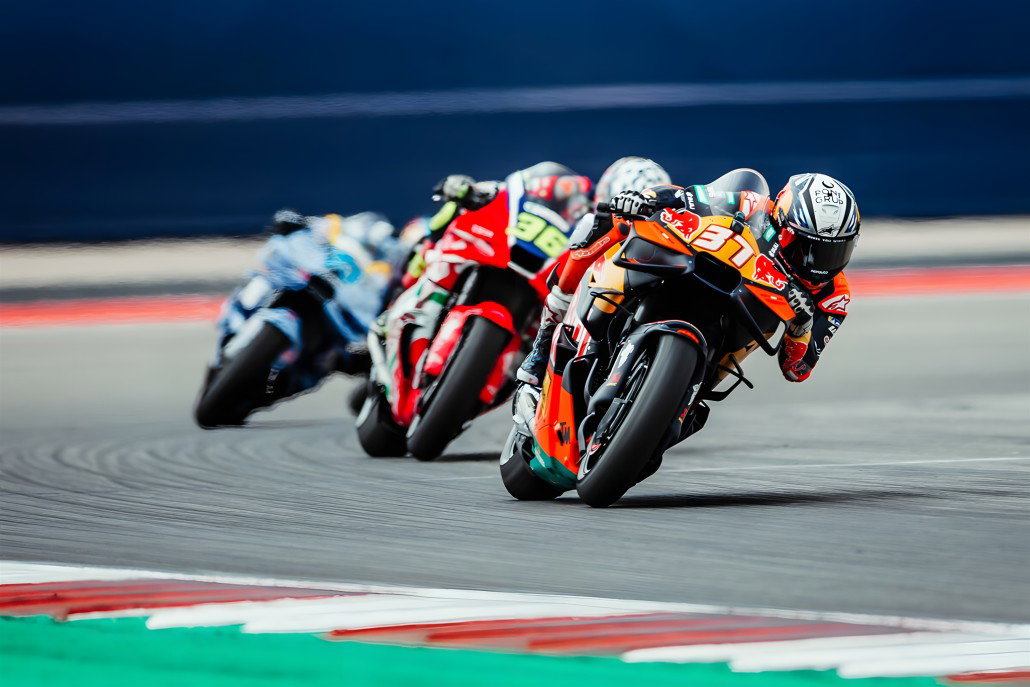Ai Ogura Yamaha 2027: MotoGP Transfer, Background, Rider Market Pedro Acosta auf der Red Bull KTM RC16 in Aktion auf der Strecke – MotoGP Americas GP COTA 2026