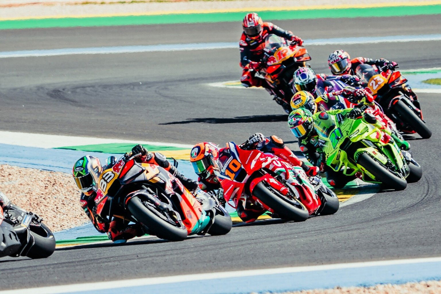 Brad Binder auf der Red Bull KTM RC16 in Aktion – MotoGP Brasilien GP Goiânia 2026