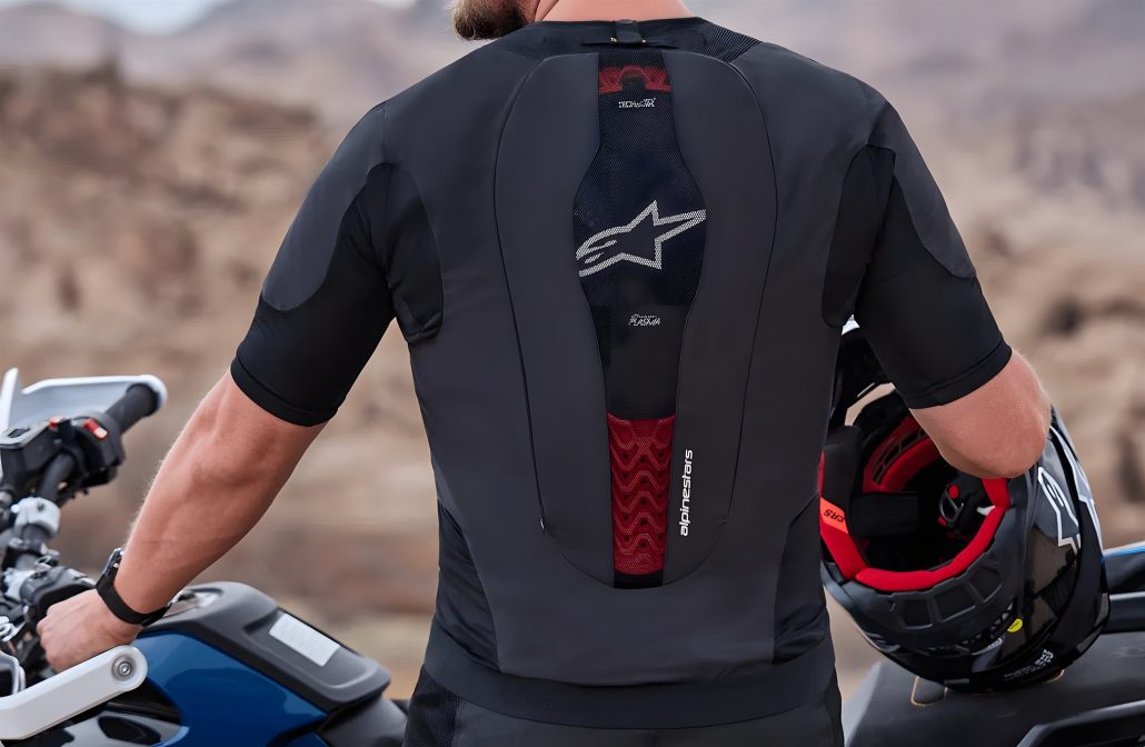 Alpinestars Spring 2026: Neue Kollektion vereint Motorradschutz mit Alltagskleidung 3 alpinestars spring 2026 02