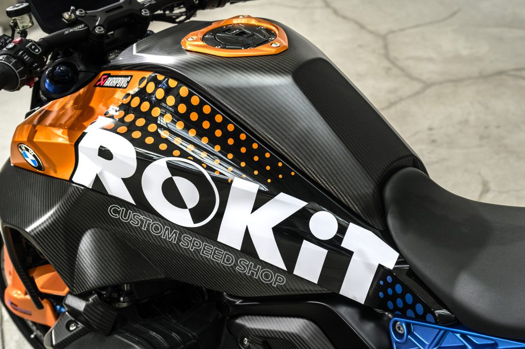 BMW R 1300 R Superhooligan: BMW Celebrates 50 Years of Daytona Victory with Custom Roadster 2 bmw r 1300 r superhooligan 02