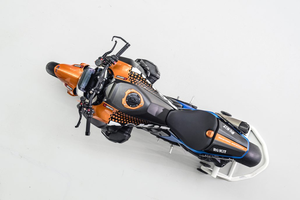 BMW R 1300 R Superhooligan: BMW Celebrates 50 Years of Daytona Victory with Custom Roadster 3 bmw r 1300 r superhooligan 03