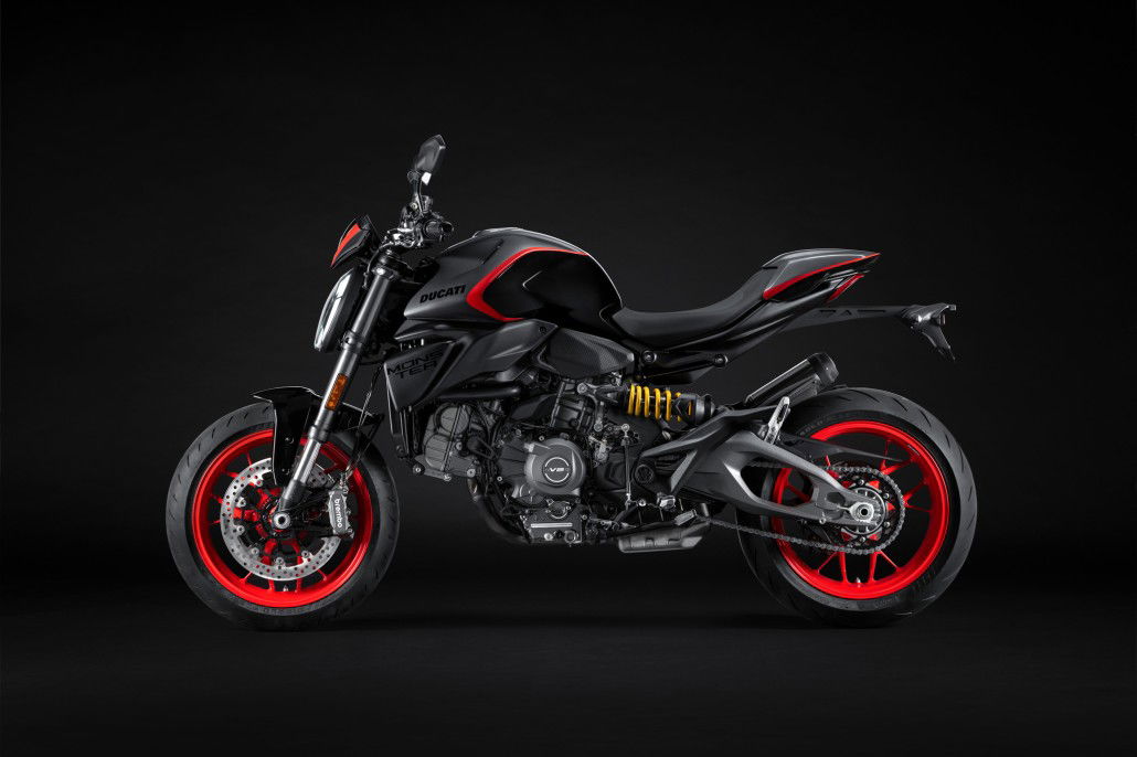 ducati monster v2 2026 sport livery studio 07