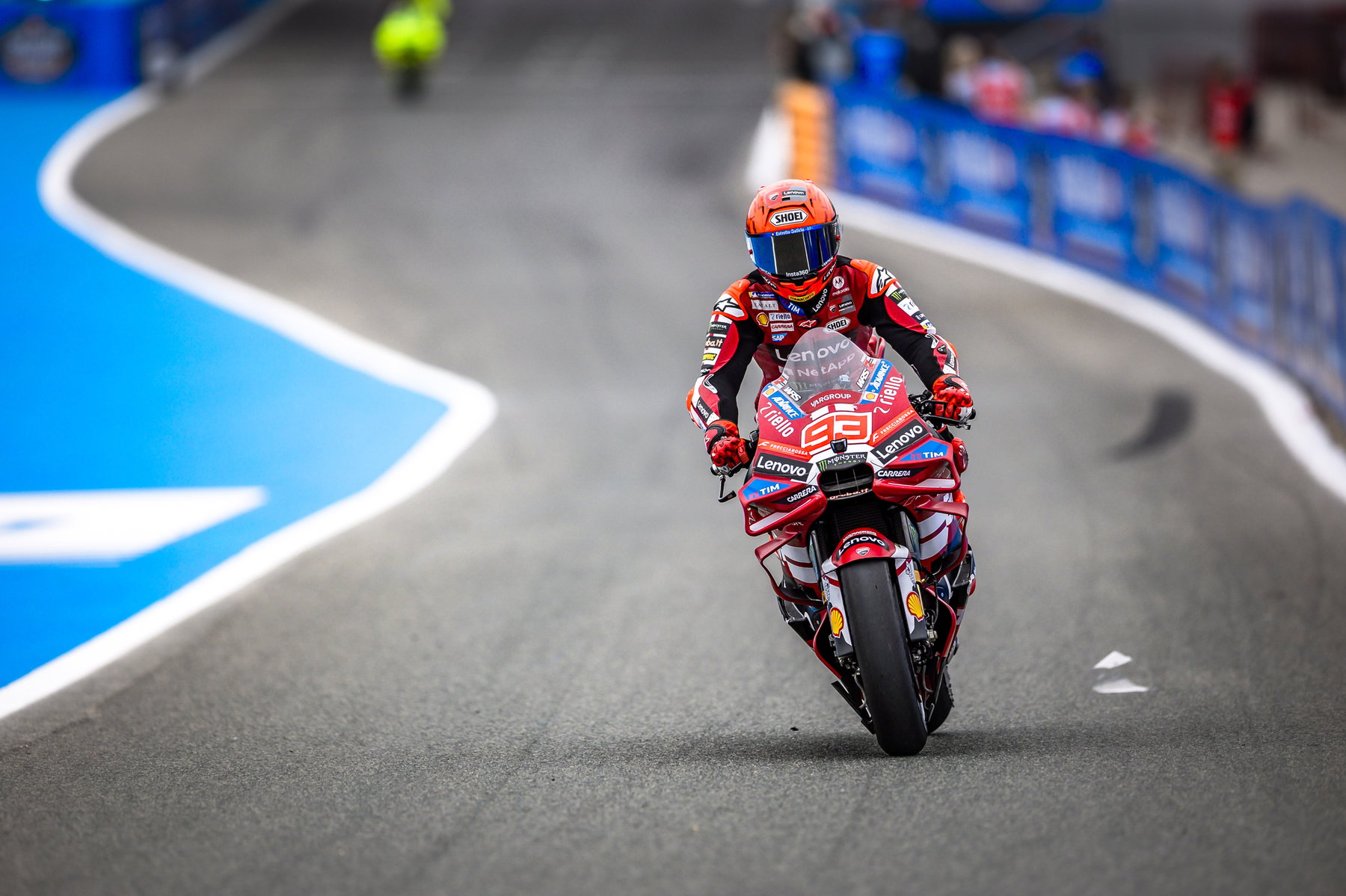 Marc Marquez auf der Ducati Desmosedici GP26 Frontansicht auf der Geraden – MotoGP Spanien GP Jerez 2026