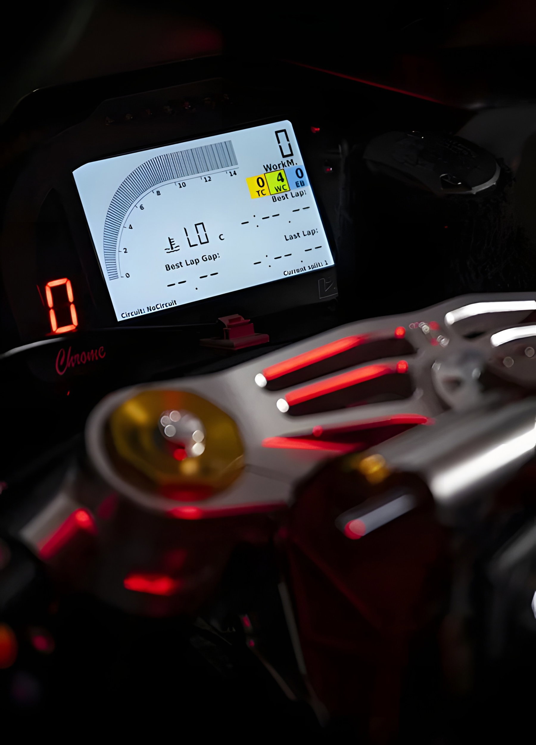 Bimota KB998 Rimini: Aktive Flügel im Serienbike, Verbot ab 2027 droht 5 Bimota KB998 Rimini Elite 2026 – Cockpit mit Mectronik-Display und Rennstrecken-Telemetrie, Gang- und Rundenzeitanzeige