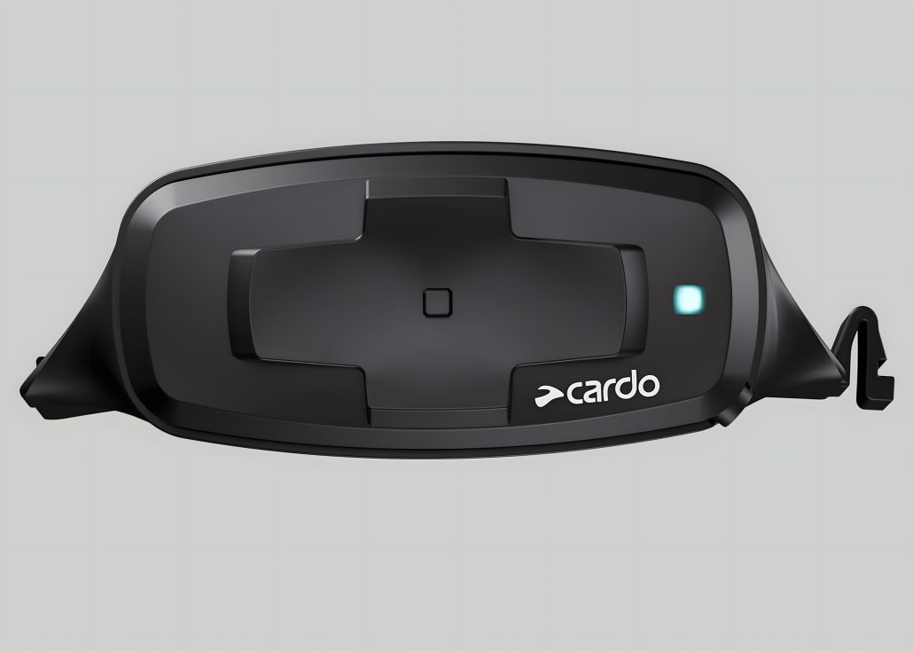 Cardo Packtalk-S and 4X-S for Shoei GT-Air 3, NEOTEC 3, and J-Cruise 3 2 Cardo Packtalk-S for Shoei – control module top view with Cardo logo, status LED and flat profile in black