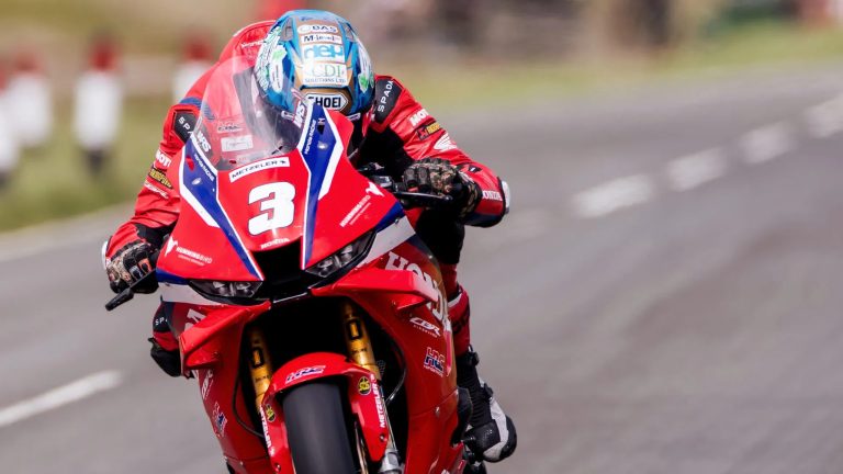 Dean Harrison auf der Honda Racing UK Honda CBR1000RR-R in Frontansicht – Isle of Man TT 2026 Qualifying auf dem Mountain Course