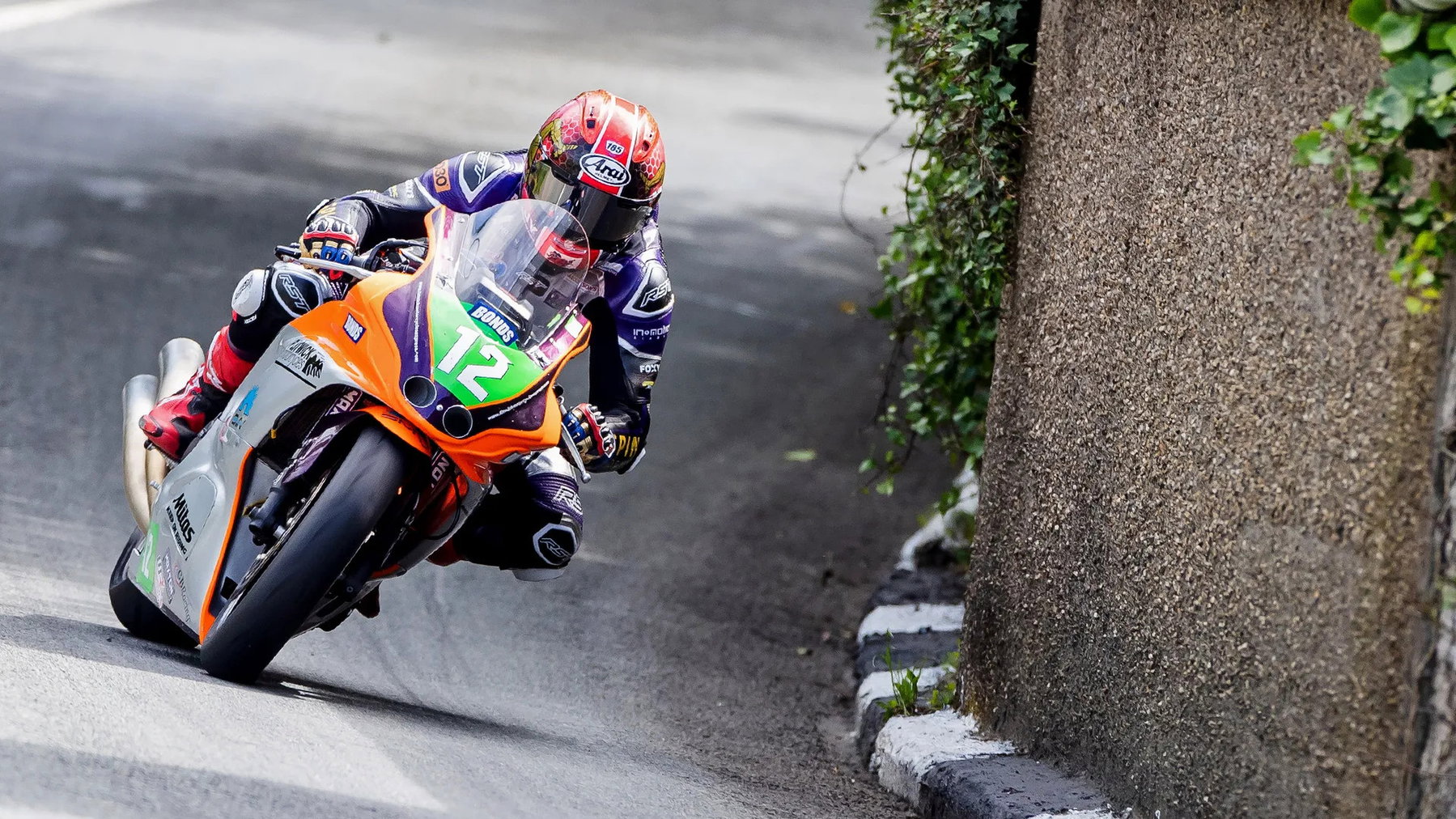 IoMTT Sportbike Race 1 Mountain Course 2026 Yamaha Joe Yeardsley 01
