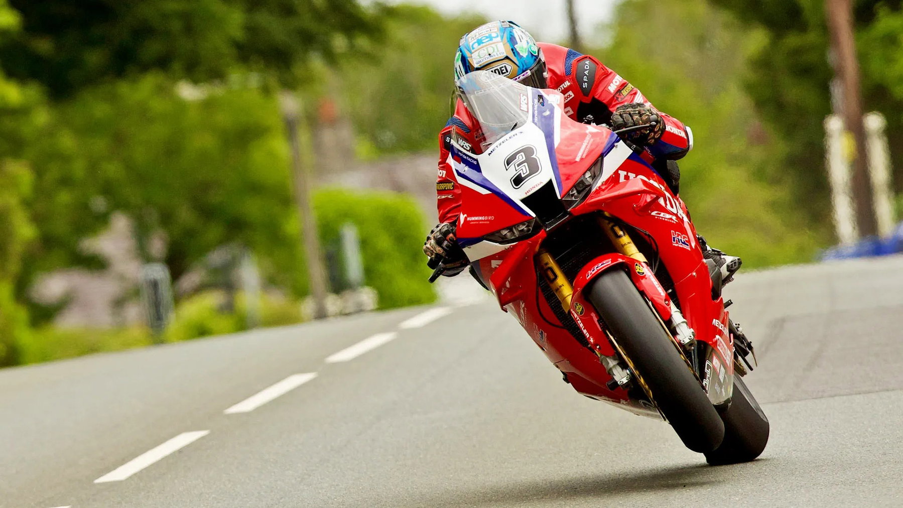 Supersport TT 2026: Dunlop Counters Harrison for Ninth Consecutive Win 3 Dean Harrison mit Startnummer 3 auf der Honda Racing UK CBR1000RR auf der Landstraße des Mountain Course – Isle of Man TT 2026