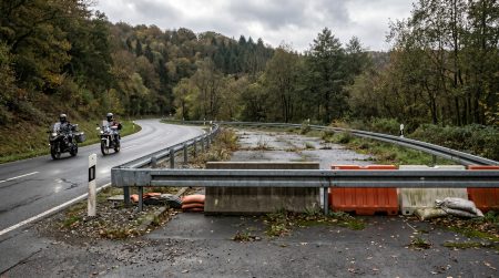 L430 Hagener Berg bei Bad Pyrmont: Parkplatz nach Unfällen gesperrt – Überblick & Chronik a8d32622c305fd38af81a760a78aa60a 1781284919235