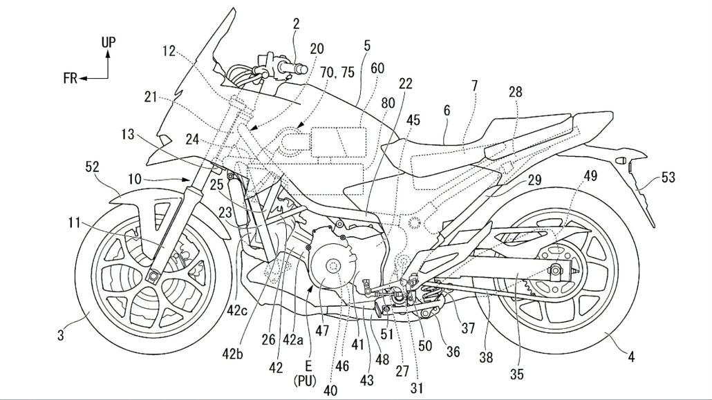 Honda NC 750 X E-Compressor 2026 – Patentzeichnung Seitenansicht mit Einzylindermotor, E-Kompressor-System, Windschild und Gussfelgen