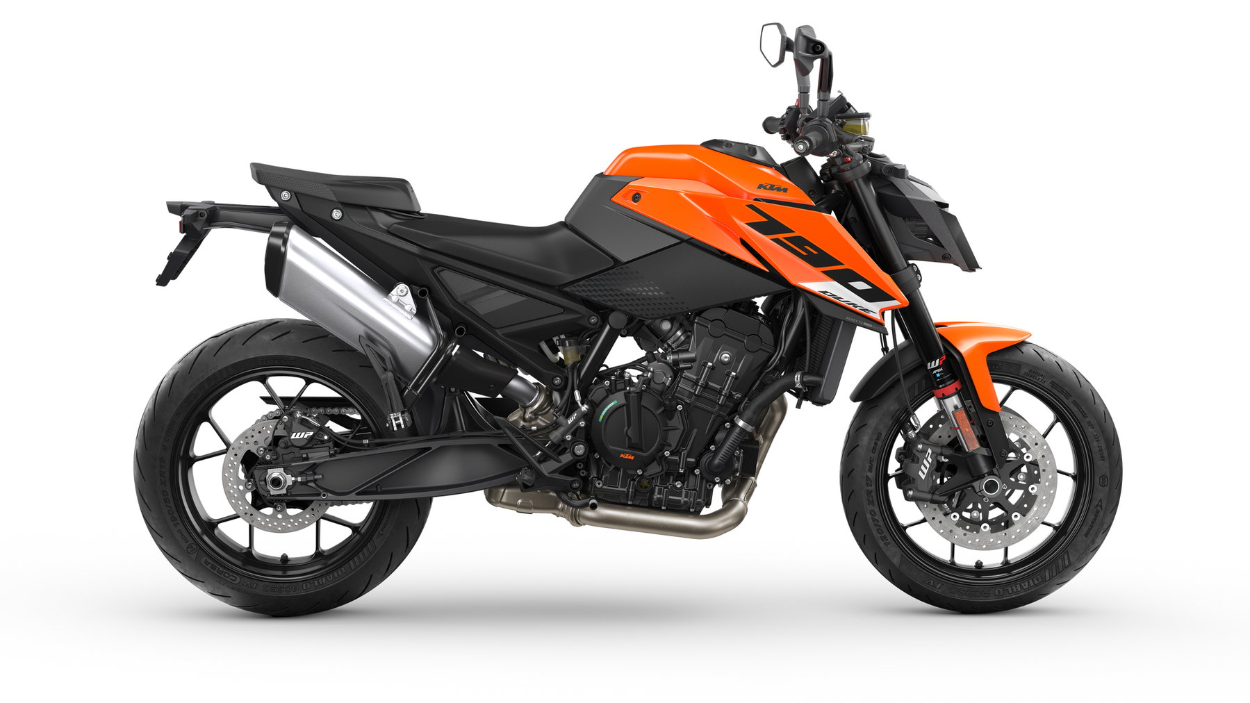 KTM 790 Duke 2027 in Orange – Studio-Aufnahme der Frontpartie von rechts vorne vor weißem Hintergrund