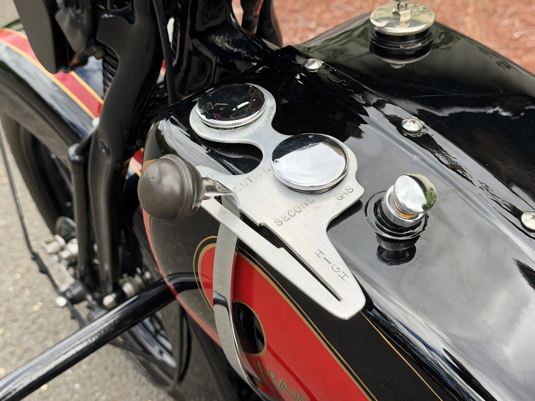 Steve McQueens Harley-Davidson VL: 75.000 Dollar trotz Standschaden 5 Steve McQueen 1931 Harley-Davidson VL – Handschaltung mit Neutral-Second-Gas-High-Schaltkulisse, Nahaufnahme