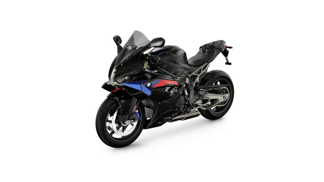 BMW Modelljahr 2027: Neuer M-Rahmen und neue Farben im Detail 3 BMW S 1000 RR 2027 Edition M Sport in Blackstorm metallic mit M Motorsport Grafik – Dreiviertel-Frontansicht im Studio