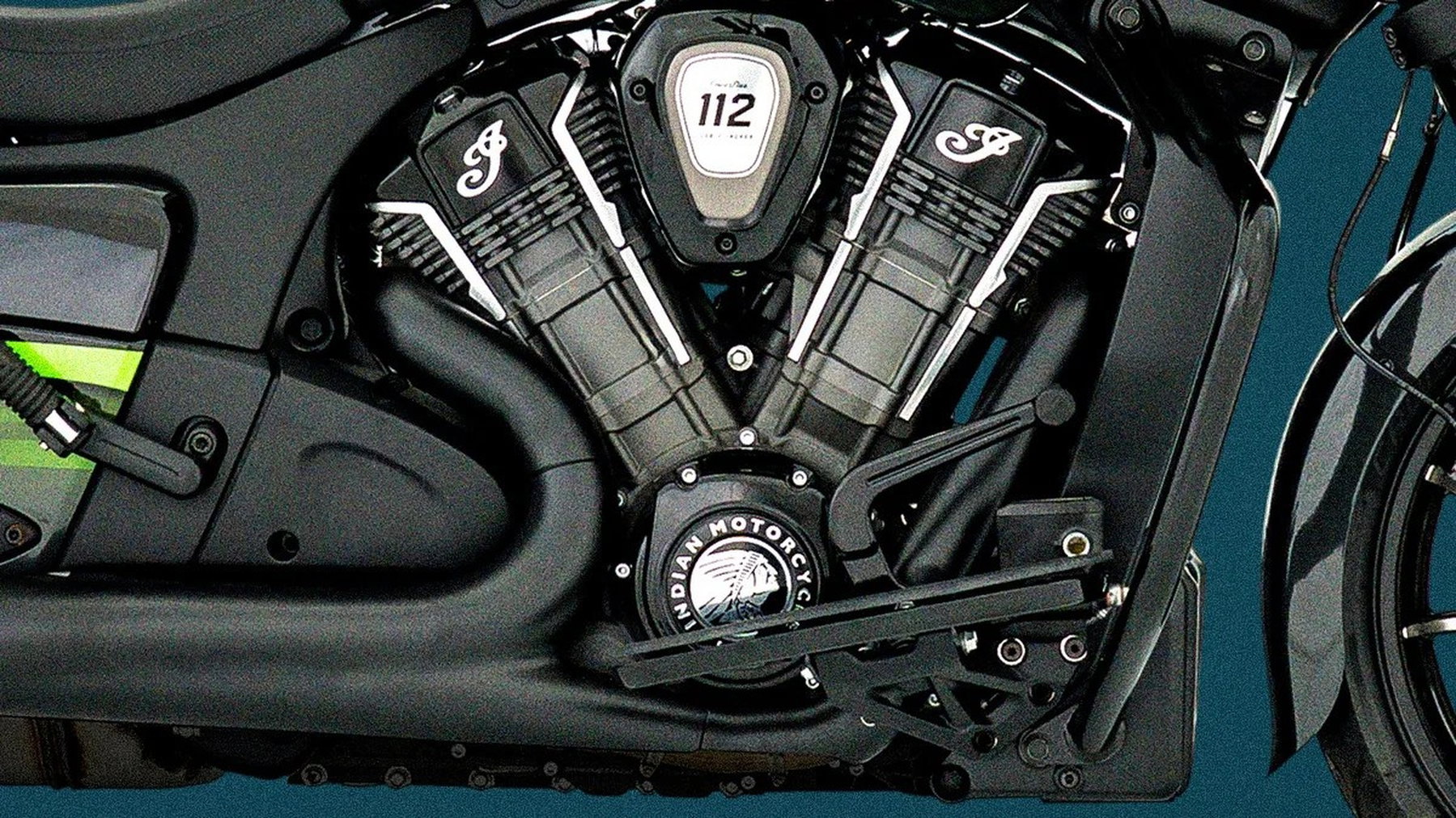 Motoröl-Mythen im Faktencheck: Warum dunkles Öl kein Mangel ist 4 Nahaufnahme eines V-Twin-Motors mit Kühlrippen an den Zylinderköpfen