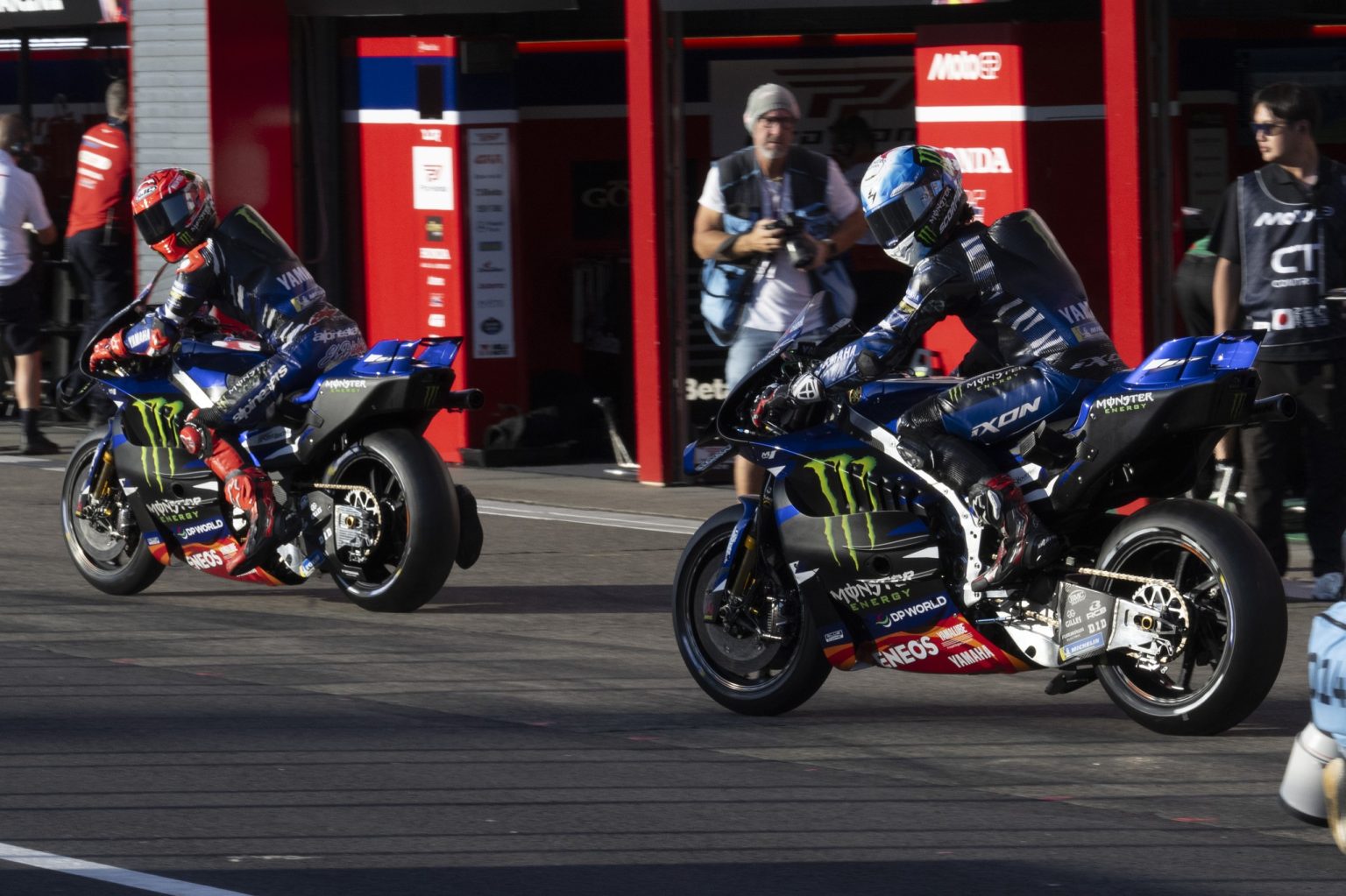 Pavesio zu Liberty: Was Yamaha beim MotoGP-Umbau schützen will Fabio Quartararo und Alex Rins verlassen die Box von Monster Energy Yamaha – MotoGP Japan-GP Motegi 2026