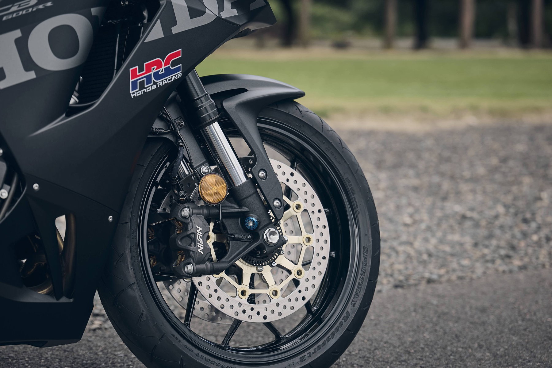 2027 Honda CBR600RR: Fireblade Brakes Keep the Four-Cylinder in the Race 3 Honda CBR600RR 2027 – Showa-Big-Piston-USD-Gabel, 310-mm-Bremsscheiben und Nissin-Radialbremssattel