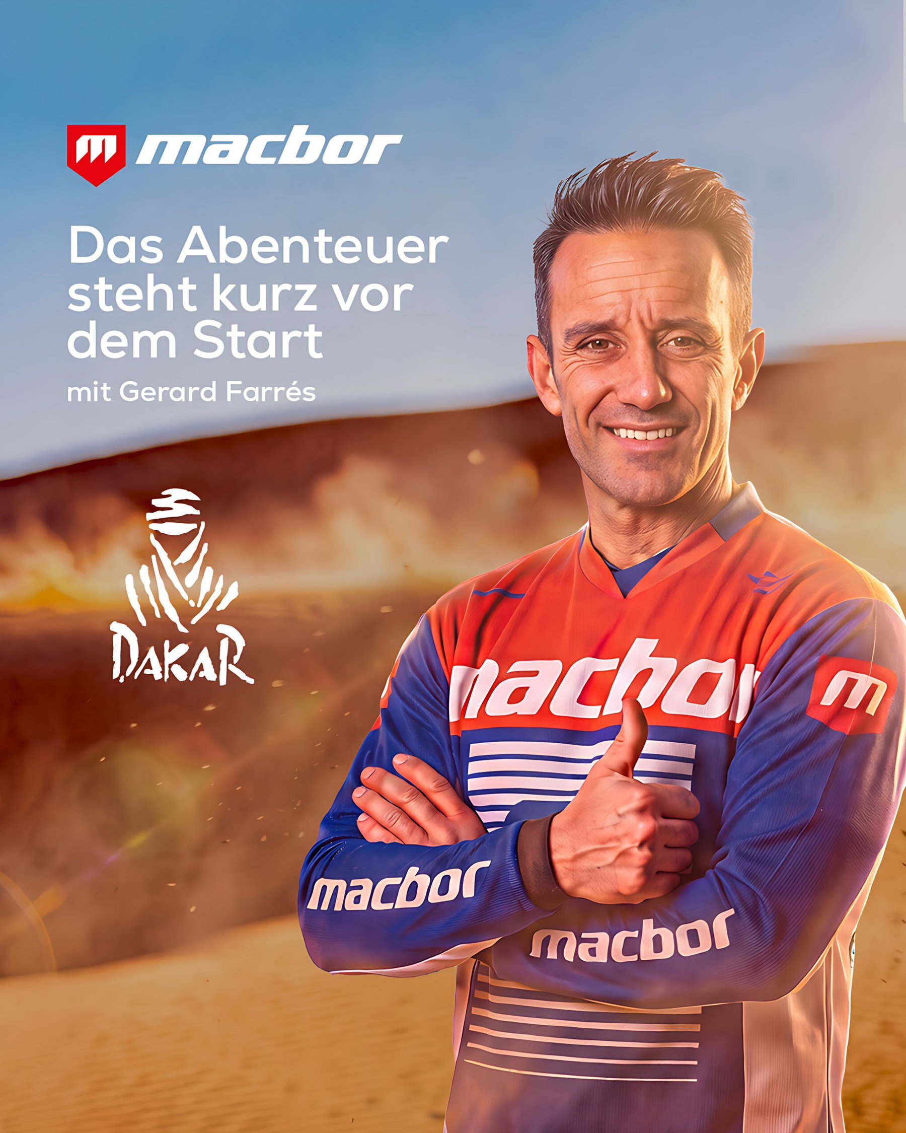 Gerard Farrés im MACBOR-Rallye-Trikot mit erhobenem Daumen vor Wüstenkulisse, Key Visual zum Dakar-Debüt des MACBOR-Teams 2027