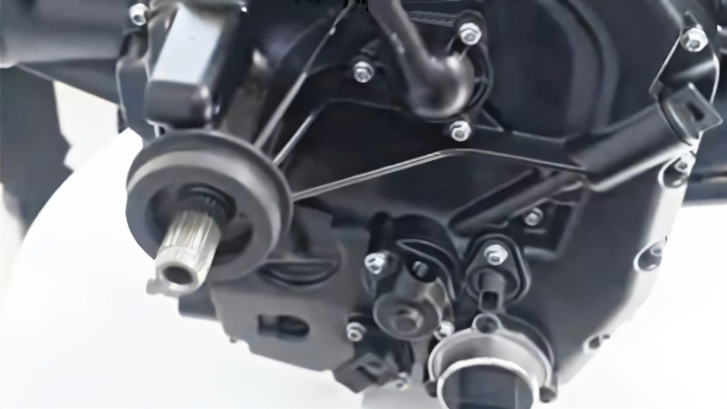 ZXMoto shows real boxer prototype: How much BMW is in the Chinese twin 5 ZXMoto Boxer-Prototyp 1000 ccm – Rückseite des Motorgehäuses mit Getriebeausgangswelle zum Kardan, CIMA 2026